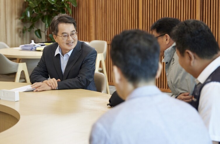 김동연 지사, 중국 출국 전 민선7기...