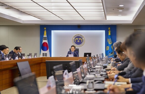 이재명 대통령, 수석보좌관회의 주재