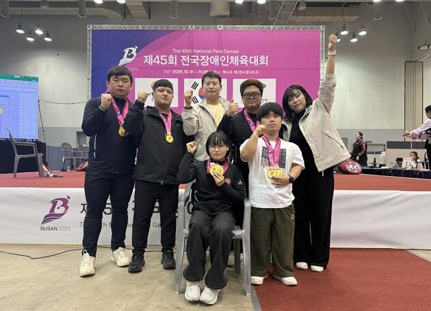 동구청 돌고래역도단, 금13개 획득 ...